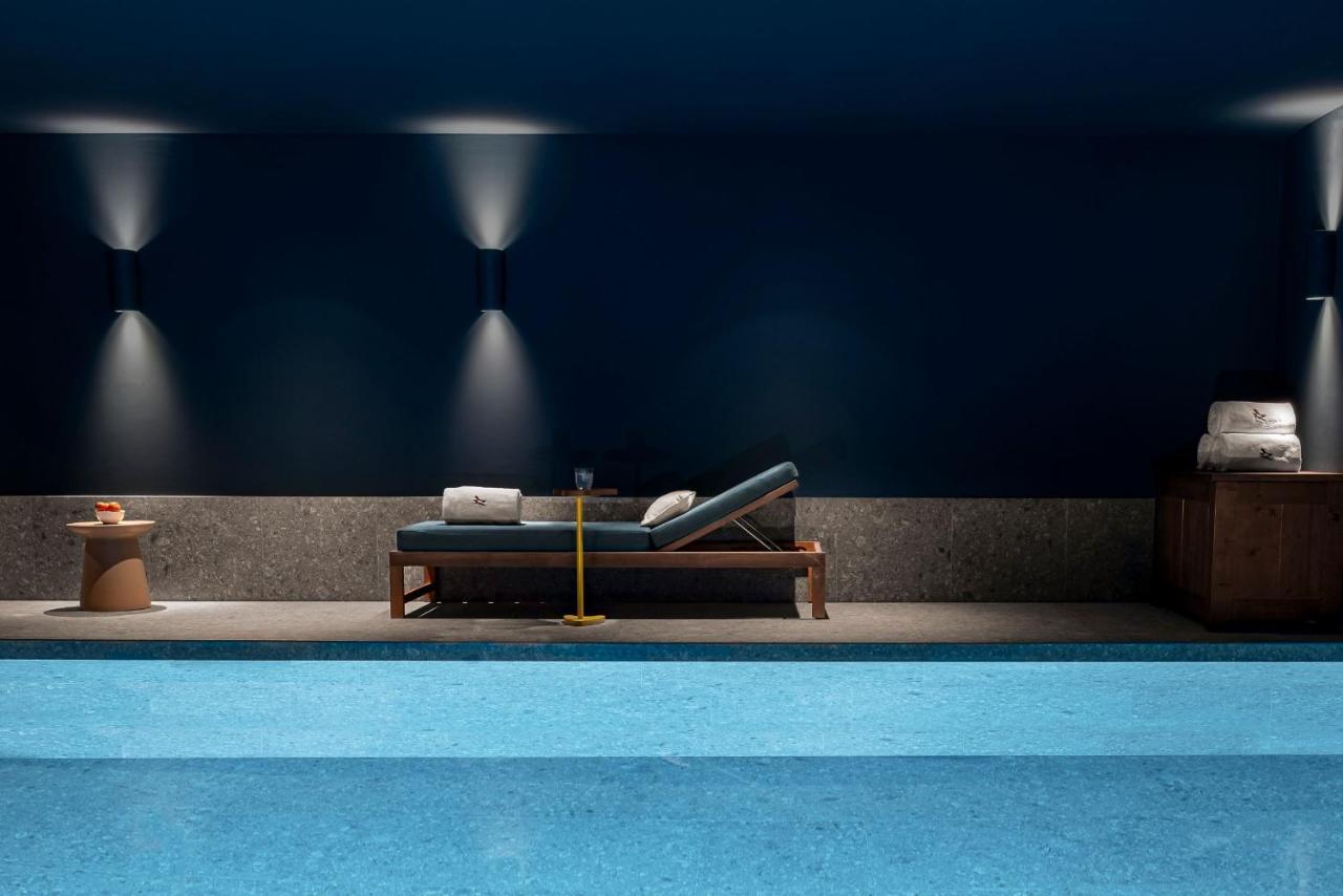 Hotel Le Coucou メリベル エクステリア 写真