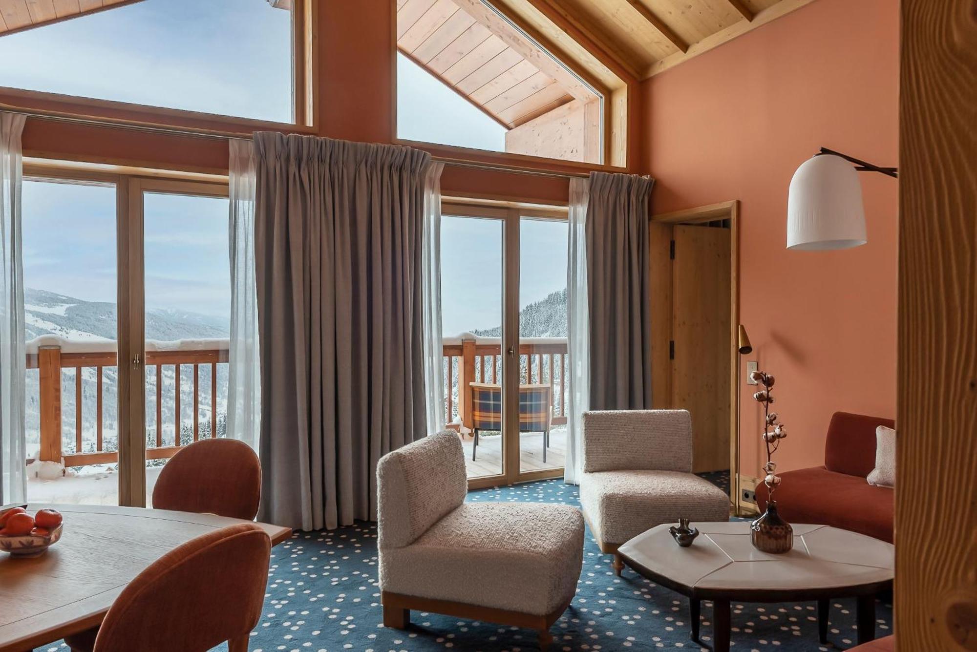Hotel Le Coucou メリベル エクステリア 写真