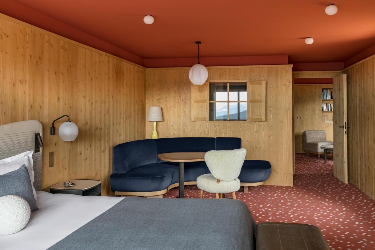 Hotel Le Coucou メリベル エクステリア 写真