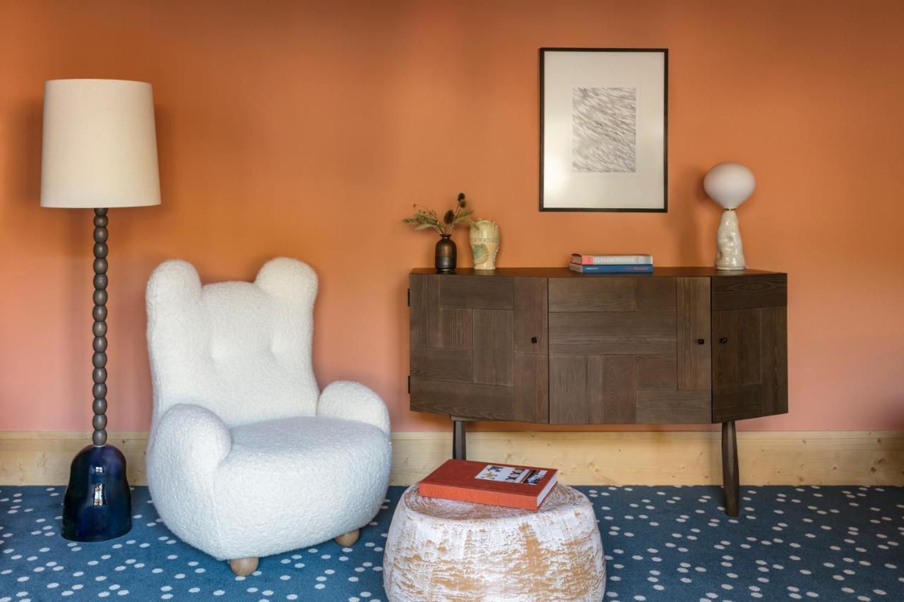 Hotel Le Coucou メリベル エクステリア 写真