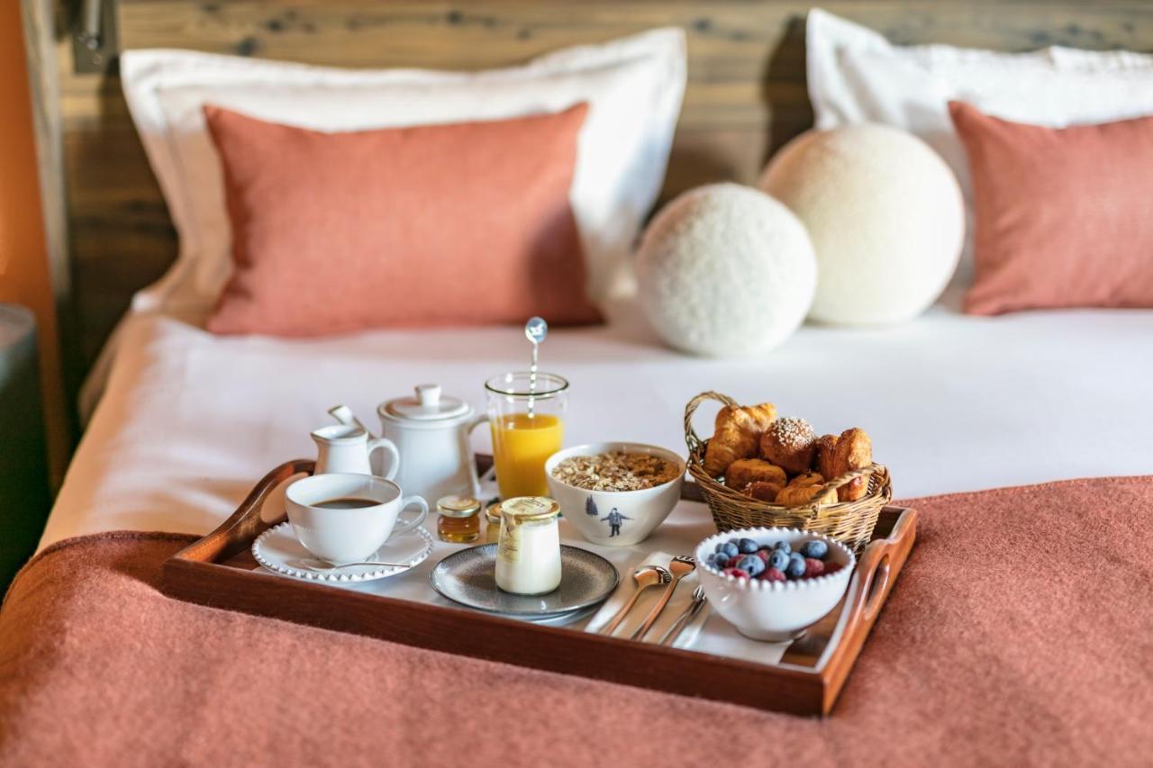Hotel Le Coucou メリベル エクステリア 写真